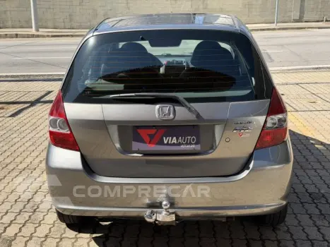 FIT - 1.4 LXL 8V 4P AUTOMÁTICO