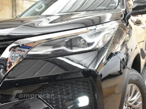 HILUX SW4 - 2.8 D-4D TURBO SRX 4X4 AUTOMÁTICO