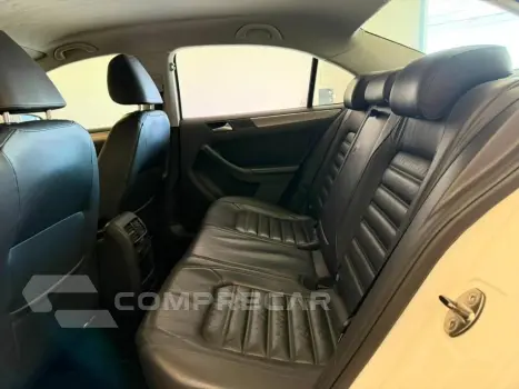 VOLKSWAGEN JETTA 2.0 TSI HIGHLINE DSG