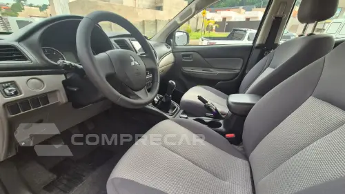 L200 TRITON 2.4 16V Turbo Sport GL CD 4X4