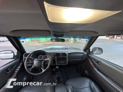 S10 P-Up Executive 2.4 MPFI F.Power CD