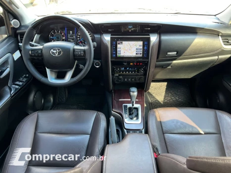 HILUX SW4 2.8 D-4d Turbo SRX 4X4