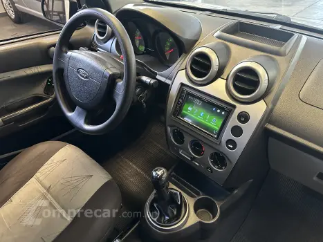 FIESTA 1.6 MPI Hatch 8V