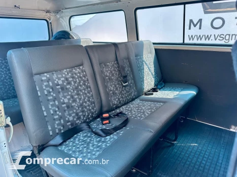 Kombi 1.4 FLEX STD 9 LUGARES
