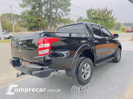 L200 TRITON 2.4 16V Turbo Sport HPE CD 4X4