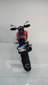 HYPERMOTARD 821
