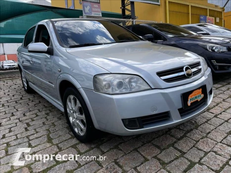 ASTRA 2.0 MPFI Advantage Sedan 8V