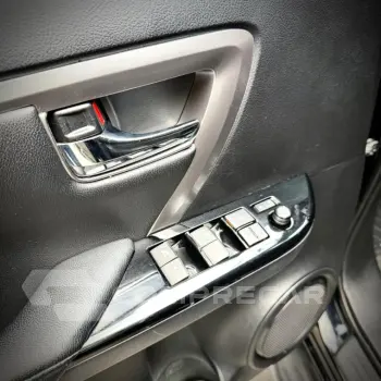 HILUX SW4 4.0 SRX 4X4 7 Lugares V6 24V