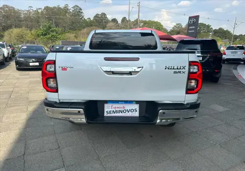 HILUX 2.8 D-4D TURBO DIESEL CD SRX 4X4 AUTOMÁTICO