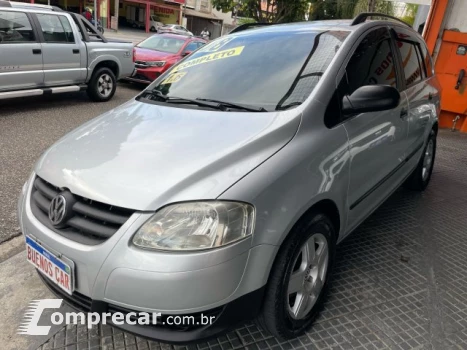 Volkswagen SPACEFOX - 1.6 MI 8V 4P MANUAL 4 portas