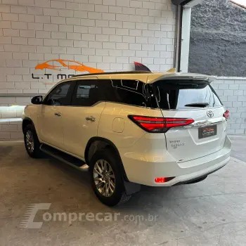 HILUX 2.8 SW4 4X4 8V