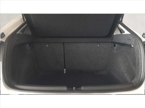 NIVUS 1.0 200 TSI TOTAL FLEX COMFORTLINE AUTOMÁTI