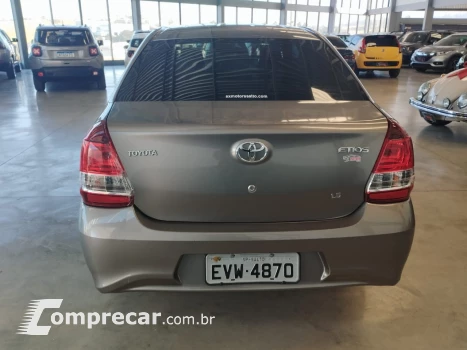 ETIOS 1.5 X Plus Sedan 16V