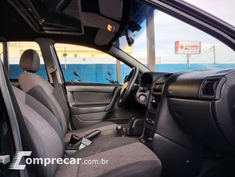 Astra Hatch 2.0 16V 4P GSI