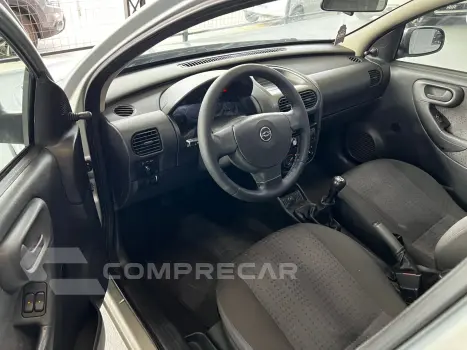 CORSA 1.4 MPFI Maxx Sedan 8V