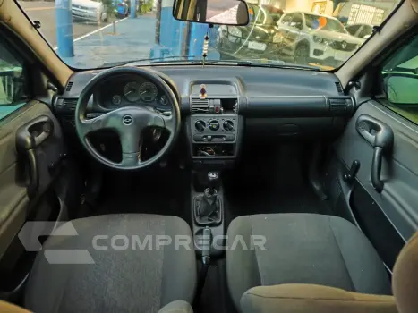CORSA 1.0 MPFI Classic Sedan 8V