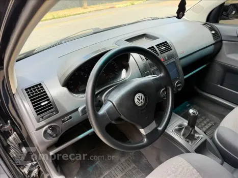 POLO SEDAN 1.6 MI 8V
