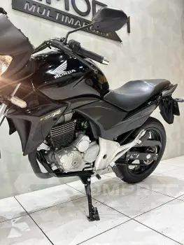 CB 300