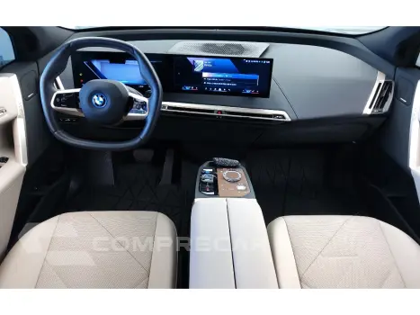 IX ELÉTRICO XDRIVE40