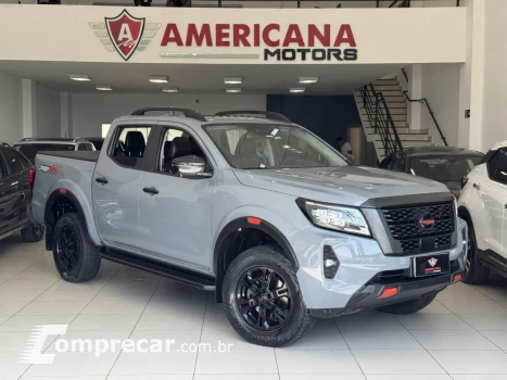 NISSAN Frontier 2.3 16V PRO4X CABINE DUPLA 4X4 BI-TURBO DIESEL AUTO 5 portas