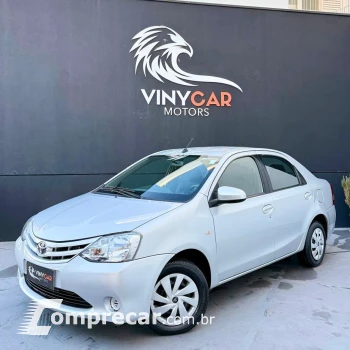 Toyota ETIOS 1.5 XS Sedan 16V 4 portas