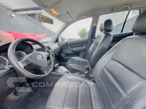 Golf 2.0 4P AUTOMÁTICO