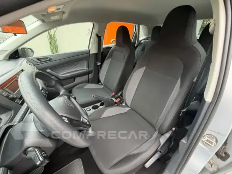 Polo Track 1.0 Flex 12V 5p