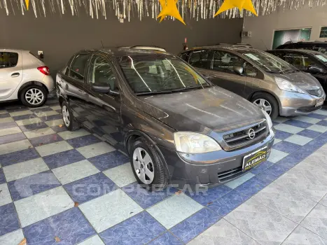 CORSA 1.0 MPFI Maxx Sedan 8V