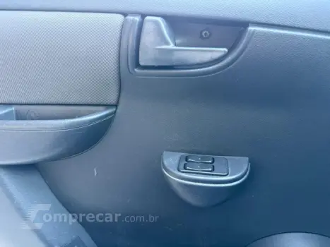 CELTA 1.0 MPFI LT 8V FLEX 4P MANUAL