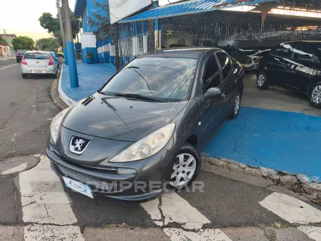 PEUGEOT 207 1.4 XR Passion 8V 4 portas