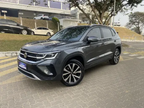 Volkswagen TAOS 1.4 250 TSI TOTAL FLEX HIGHLINE AUTOMÁTICO 4 portas