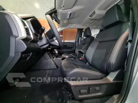 TRITON HPE-S 2.4 CD 4x4 TB DIESEL AUT.