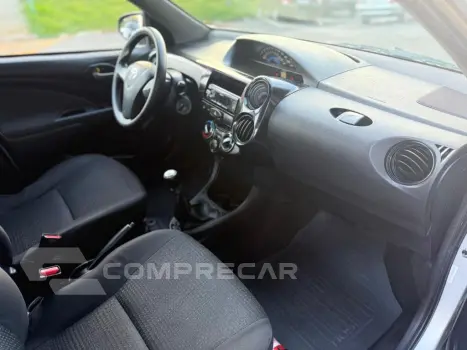 ETIOS X Sedan 1.5 Flex 16V 4p Mec.