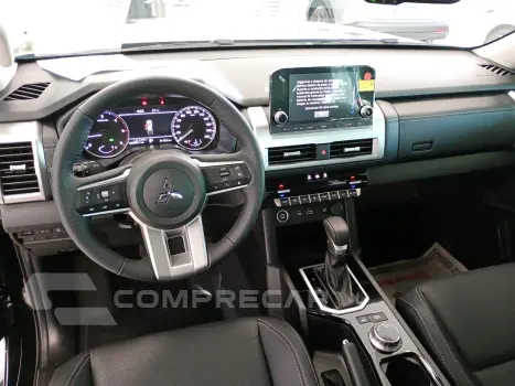 TRITON 2.4 BITURBO DIESEL CD HPE-S 4X4 AUTOMÁTICO