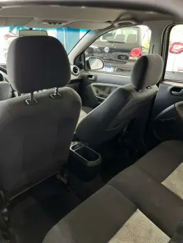 FIESTA 1.6 SE Sedan 16V