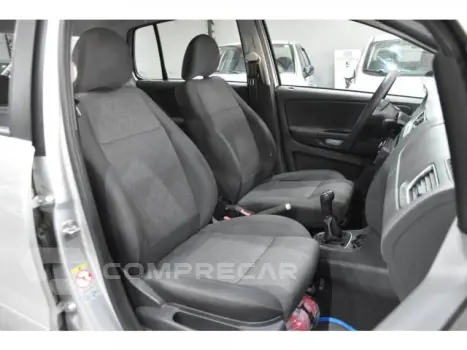 FOX - 1.6 MI 8V 4P MANUAL