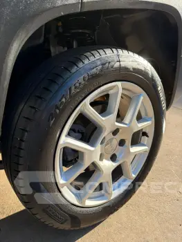 Renegade Sport 1.8 4x2 Flex 16V Aut.