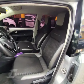 up! cross 1.0 TSI Total Flex 12V 5p