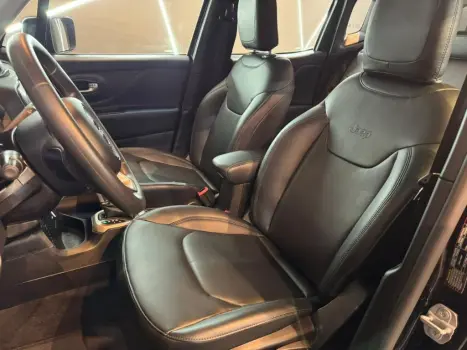 Renegade 1.8 4x2 Flex 16V Mec.