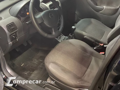 Corsa 1.4 Mpfi Premium Sedan 8V Flex 4P Manual