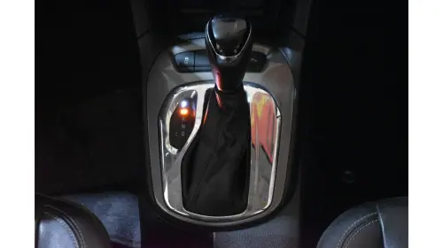 CRUZE HATCH - 1.4 TURBO SPORT6 LTZ 16V 4P AUTOMÁTICO