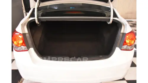 CRUZE SEDAN - 1.8 LT 16V 4P AUTOMÁTICO