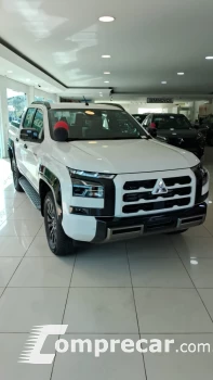 Mitsubishi L200 TRITON 2.4 16V Turbo Sport Hpe-s CD 4X4 4 portas