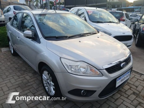 FOCUS SEDAN - 2.0 GLX SEDAN 16V 4P MANUAL