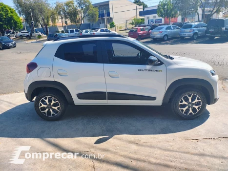 Kwid Outside 1.0