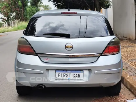 VECTRA 2.0 MPFI GT HATCH 8V FLEX 4P MANUAL