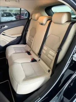 GLA 200 1.6 CGI STYLE 16V TURBO FLEX 4P AUTOMÁTICO