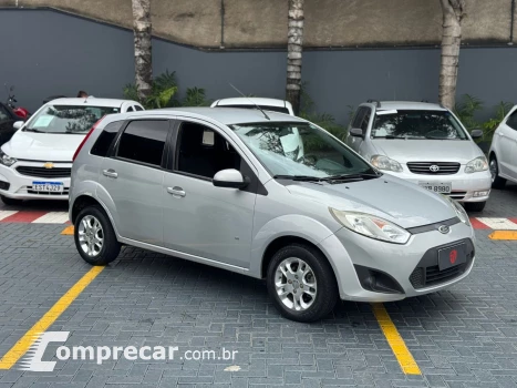 FORD FIESTA 1.6 Rocam Hatch 8V 4 portas
