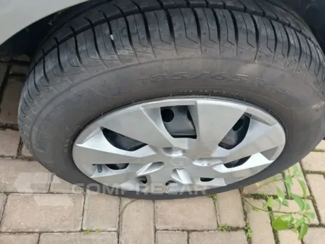 ONIX - 1.4 MPFI LT 8V 4P MANUAL