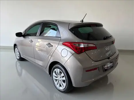 HB20 1.6 COMFORT PLUS 16V FLEX 4P MANUAL